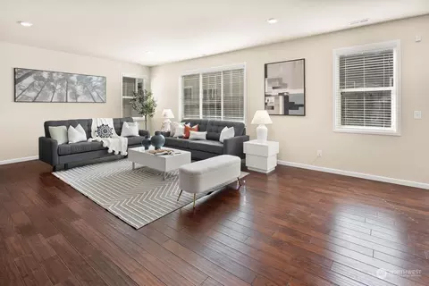 Living - 18624 40th Ave SE, Bothell, WA 98012 photo 1 of 9