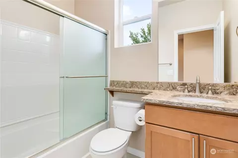 8432 Orcas Loop NE, Lacey, WA 98516 photo 6