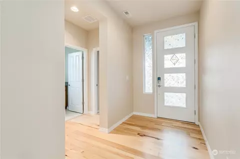 8432 Orcas Loop NE, Lacey, WA 98516 photo 4