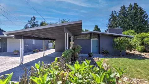 621 Kensington Ave S, Kent, WA 98030