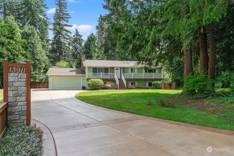 13911 Meridian Dr SE, Everett, WA 98208