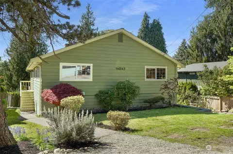 14045 36th Ave NE, Seattle, WA 98125