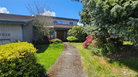 5618 Green Hills Ave NE, Tacoma, WA 98422