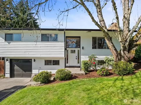 16604 NE 92nd St, Redmond, WA 98052