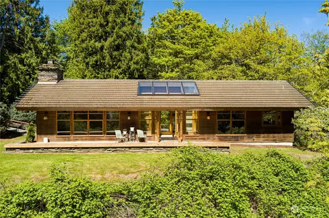 5299 Whitehorse Ln, Langley, WA 98260