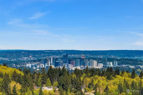 5896 169th Ave SE, Bellevue, WA 98006