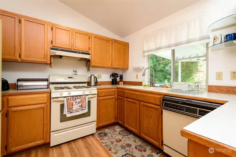 130 E Mcgill Ave, Everett, WA 98208 photo 9