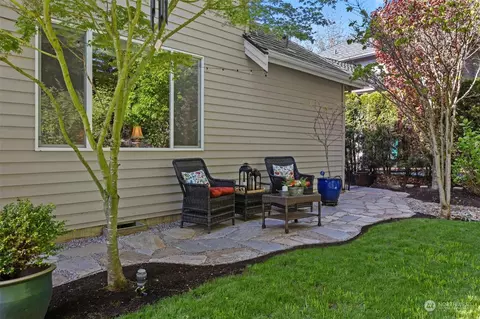 Exterior - 1725 164th St SE, Mill Creek, WA 98012 photo 5 of 9
