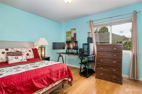 Bedroom - 19301 3rd Ave W, Bothell, WA 98012 photo 6 of 7