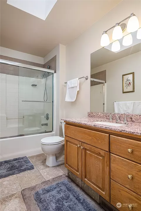 Bath - 19301 3rd Ave W, Bothell, WA 98012 photo 4 of 4