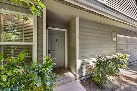 9825 18th Ave W #E1, Everett, WA 98204