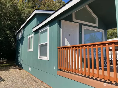 545 Hendricks #10, Port Townsend, WA 98368