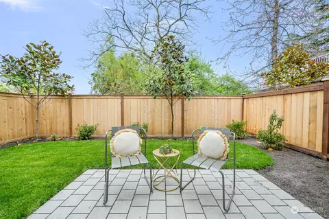 Exterior - 729 N 89th St, Seattle, WA 98103 photo 3 of 4