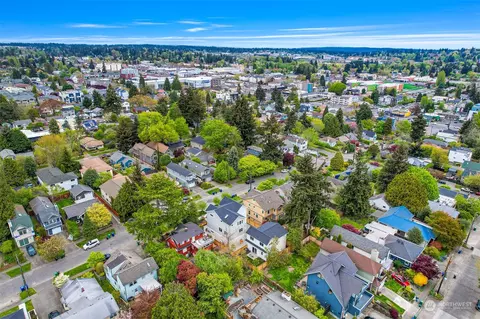 View/Area - 729 N 89th St, Seattle, WA 98103 photo 1 of 2