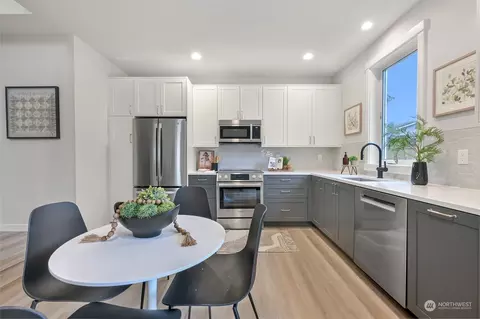 Kitchen - 729 N 89th St, Seattle, WA 98103 photo 2 of 5