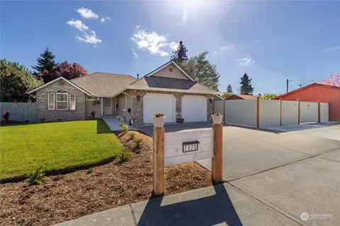 2020 M St SE, Auburn, WA 98002