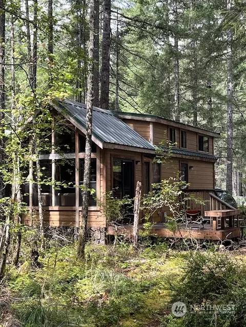 70 N Kokanee Crest Way, Hoodsport, WA 98548