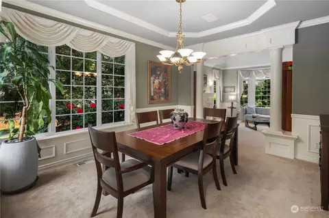 Dining - 4703 177th Pl SE, Bothell, WA 98012 photo 2 of 4