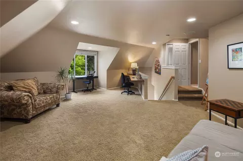 Bedroom - 4703 177th Pl SE, Bothell, WA 98012 photo 1 of 5