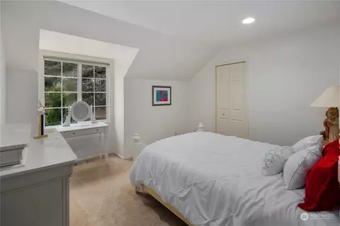 Bedroom - 4703 177th Pl SE, Bothell, WA 98012 photo 5 of 5