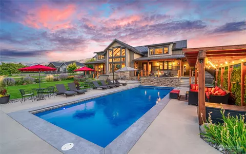 42 Orchard Pl, Orondo, WA 98843
