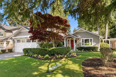 11030 SE 30th St, Bellevue, WA 98004