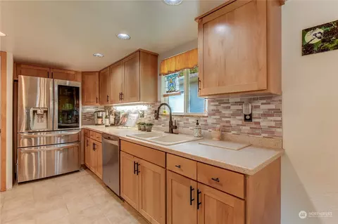 Kitchen - 2814 Stafford Way, Bothell, WA 98012 photo 1 of 4