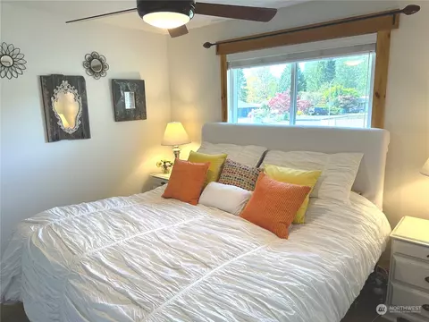 Bedroom - 2814 Stafford Way, Bothell, WA 98012 photo 2 of 4