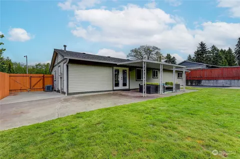 Exterior - 2814 Stafford Way, Bothell, WA 98012 photo 5 of 11