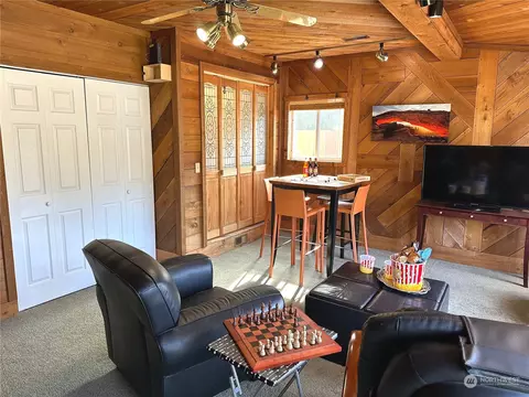 Living - 2814 Stafford Way, Bothell, WA 98012 photo 6 of 6