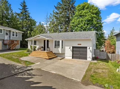 2014 Becky Ave, Port Orchard, WA 98366