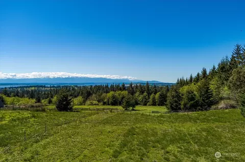 0 Nnn Log Cabin Rd, Clinton, WA 98236