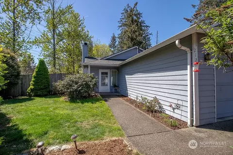 21153 SE 280th Pl, Maple Valley, WA 98038