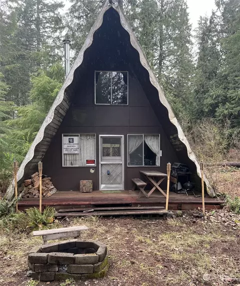 34312 E 563rd Street Ct, Ashford, WA 98304
