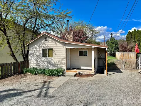 117 Kenwood St, Omak, WA 98841