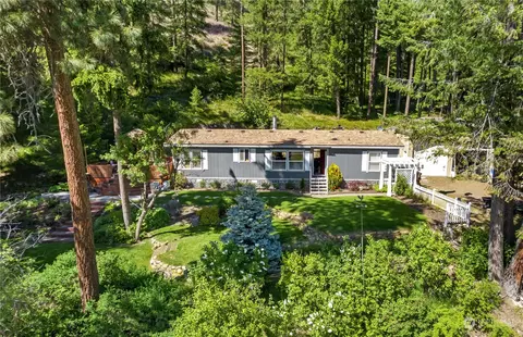 215 Hinthorne Ln, Leavenworth, WA 98826