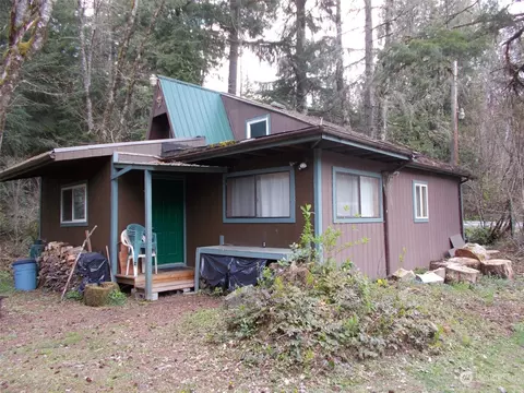 178 Skate Creek Rd N, Ashford, WA 98304