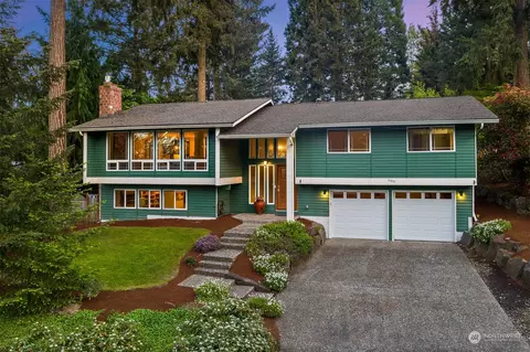 18015 NE 33rd St, Redmond, WA 98052