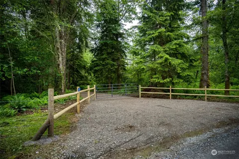 3410 Newberg Pl, Sedro Woolley, WA 98284