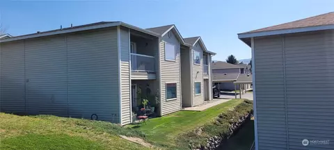 597 Eastmont Ave, East Wenatchee, WA 98802