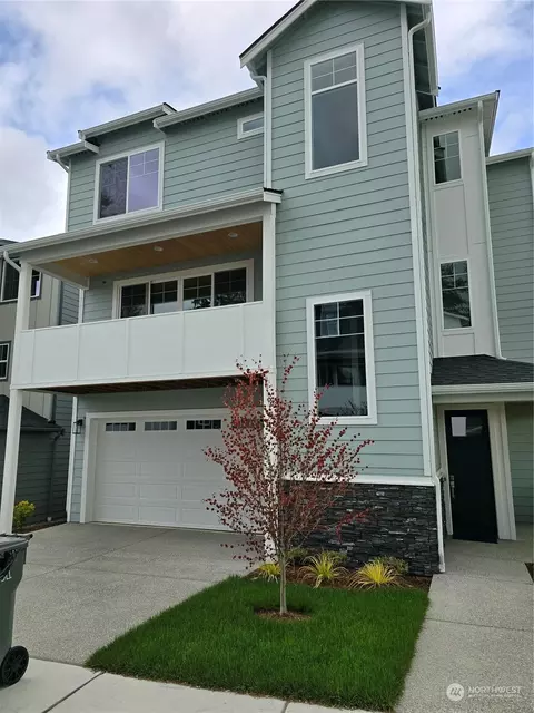 1022 141st St SW #1, Lynnwood, WA 98087