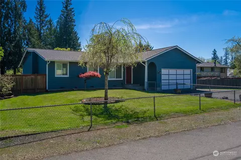 22005 SE 270th St, Maple Valley, WA 98038