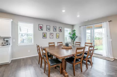 Dining - 2688 Olie Ann Pl, Enumclaw, WA 98022 photo 1 of 2