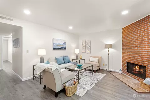 16205 NE 12th Ct # E69, Bellevue, WA 98008