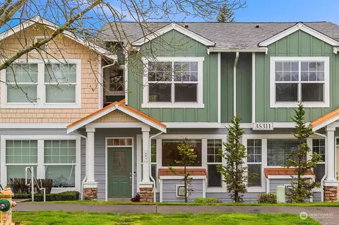 35311 SE Kinsey St #403, Snoqualmie, WA 98065