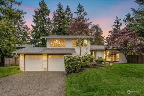 10568 158th Ave NE, Redmond, WA 98052