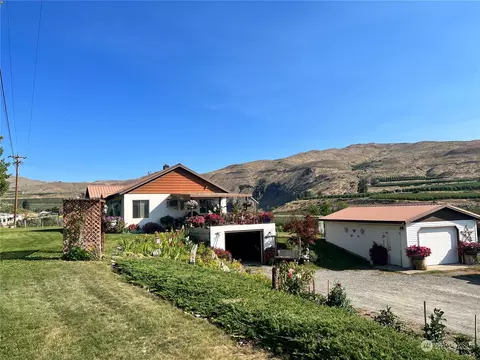 292 Sr 153, Pateros, WA 98846