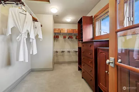 903 N 68th St, Seattle, WA 98103 photo 25