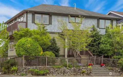 903 N 68th St, Seattle, WA 98103 photo 2