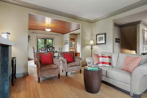 903 N 68th St, Seattle, WA 98103 photo 6